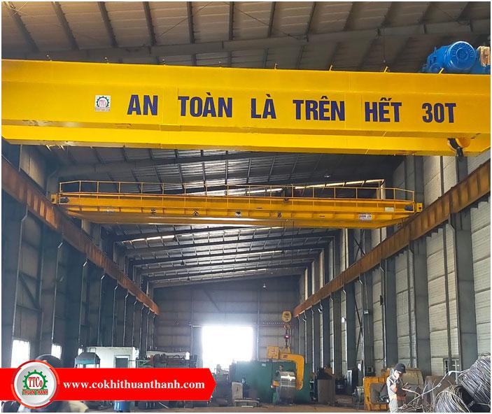 Cầu trục dầm đôi 30 tấn